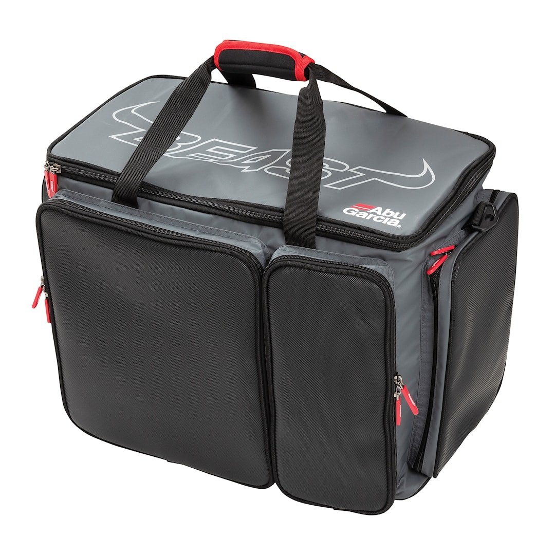 Abu Garcia Beast Pro Big Boat Bag vieherasialaukku + 4 rasiaa